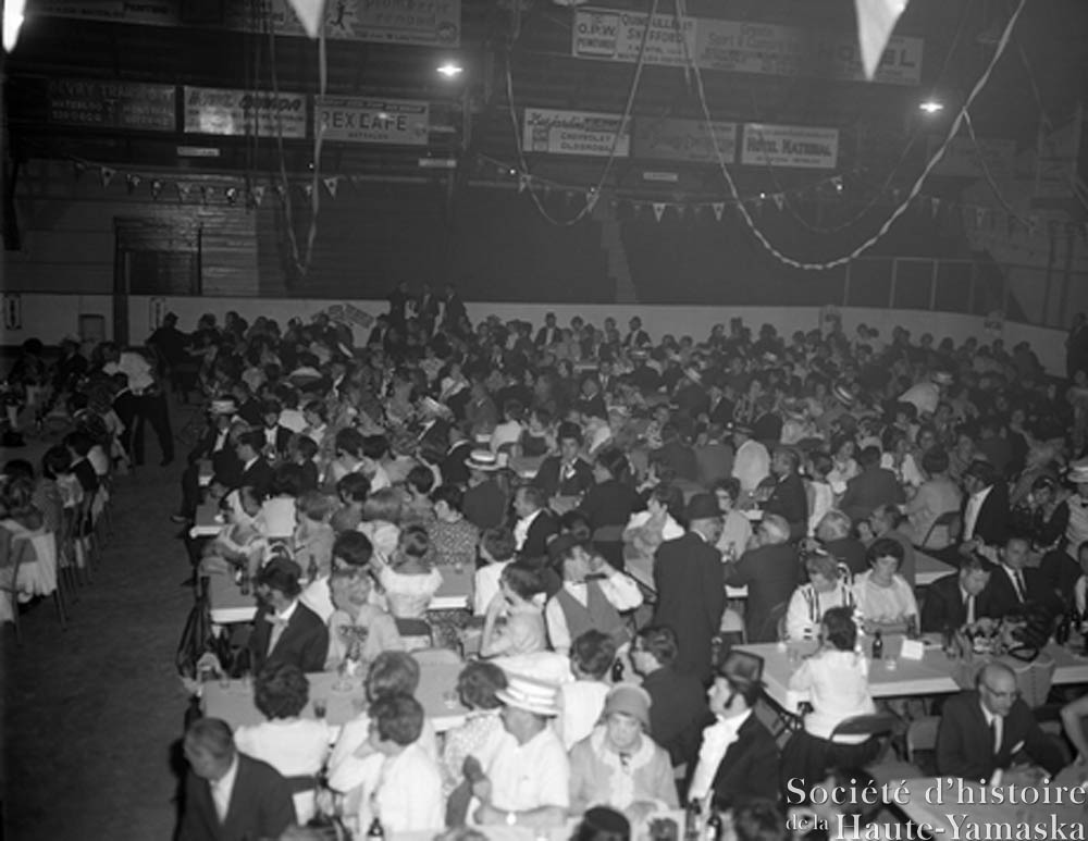 Bal du centenaire - Eastern Townships Archives Portal