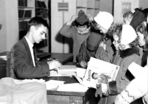 Sise dans l'ancien bureau de poste, la bibliothèque municipale de Granby est populaire auprès des jeunes. (SHHY, photo: La Voix de l'Est)